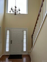 45655 Larchmont Dr in Canton Township, MI - Building Photo - Building Photo