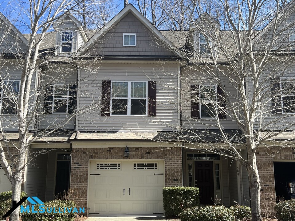 308 Rose Walk Ln in Carrboro, NC - Building Photo