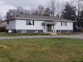 551 S Clark St, Unit 551-551A in Whitewater, WI - Building Photo - Building Photo