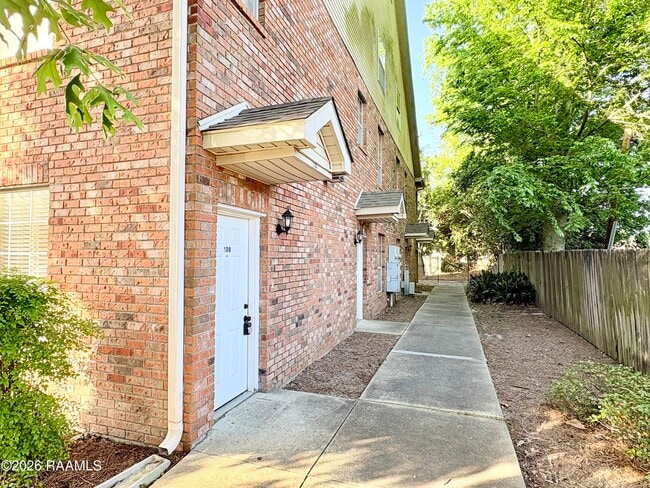 property at 4441 Burbank Dr