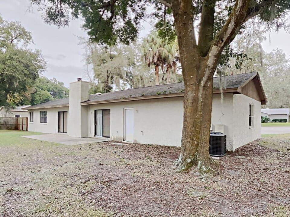 8502 Dee Cir in Riverview, FL - Building Photo