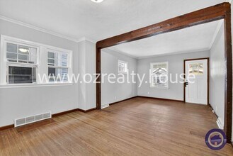 2032 Barrows St in Toledo, OH - Building Photo - Building Photo