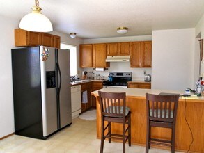 4408 216th St SW-Unit -B in Mountlake Terrace, WA - Building Photo - Building Photo