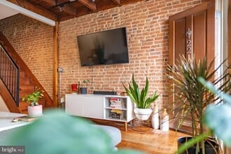 221 E Heath St in Baltimore, MD - Building Photo - Building Photo