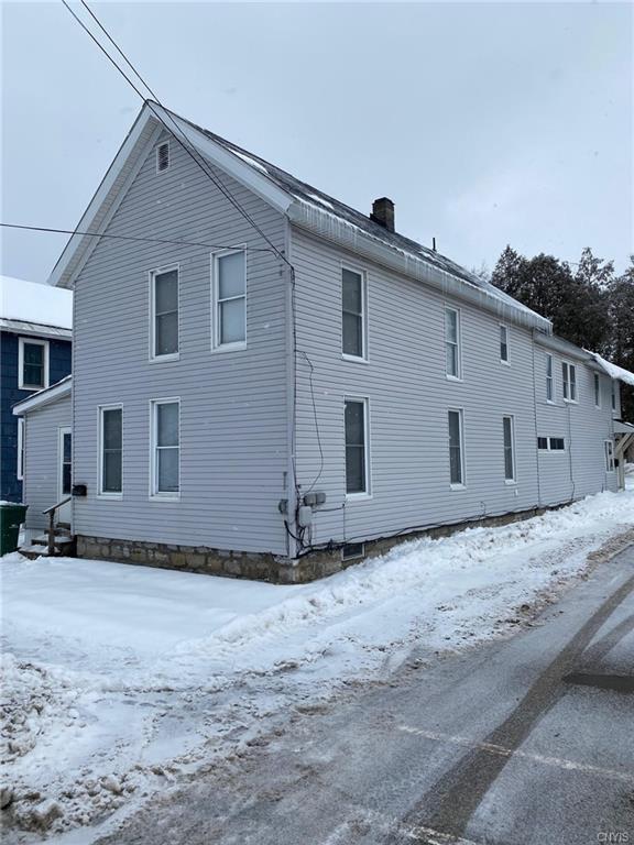 711 Elm St in Carthage, NY - Foto de edificio - Building Photo
