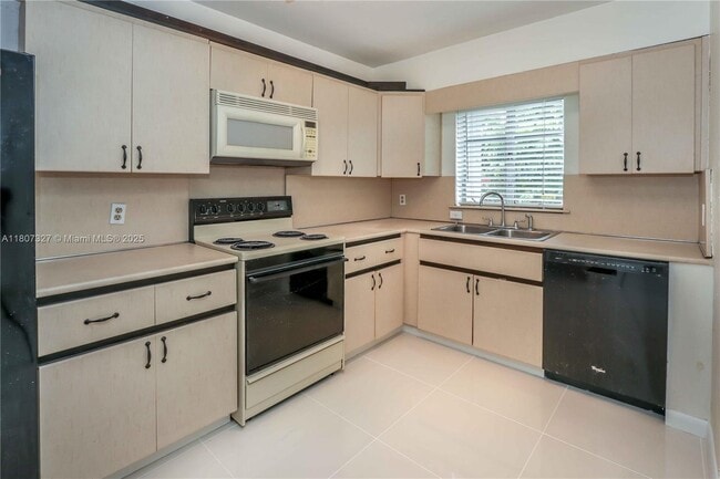 property at 1718 Wiley St
