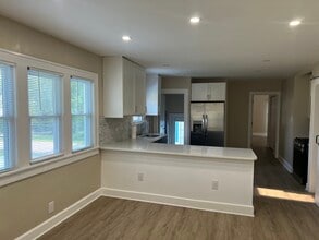 623 W 40th St in Indianapolis, IN - Building Photo - Building Photo