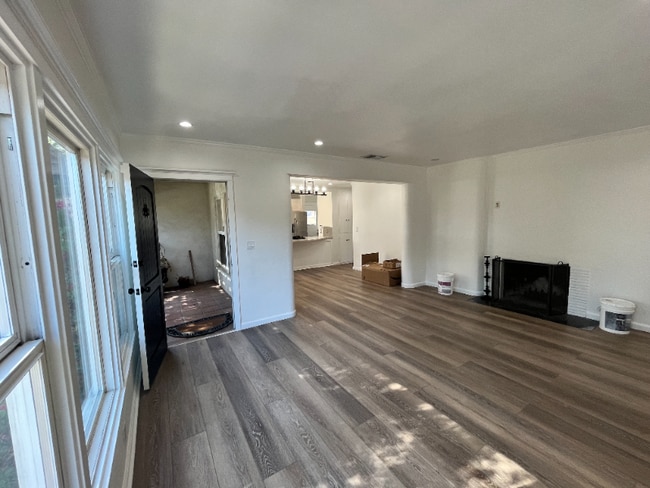 5351 Packard St, Unit 5355 - Pat & Angela in Los Angeles, CA - Building Photo - Building Photo