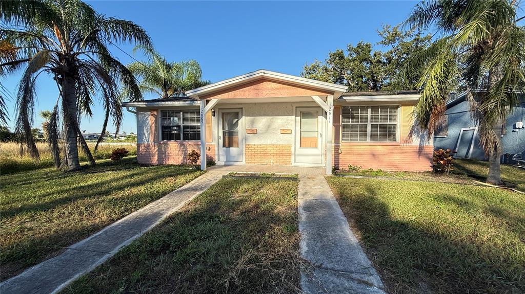 12609 1st Isle in Hudson, FL - Building Photo