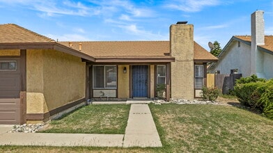 8469 Comet St in Rancho Cucamonga, CA - Building Photo - Building Photo