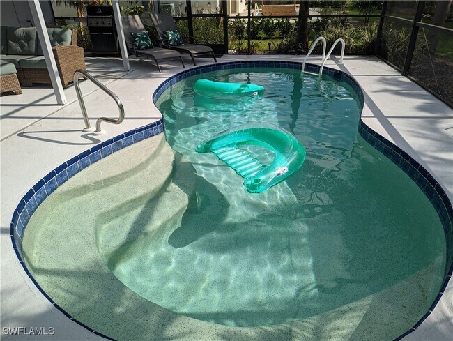property at 2535 SW 28th Pl