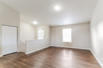 5708 Canal Bridge Dr in Canal Winchester, OH - Building Photo - Building Photo