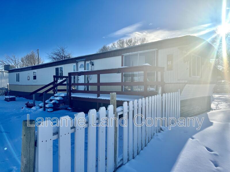 2564 W Jackson St in Laramie, WY - Building Photo