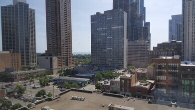 1255 S State St, Unit 1109 in Chicago, IL - Foto de edificio - Building Photo