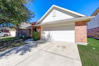 26940 Carriage Manor Ln in Humble, TX - Building Photo - Building Photo