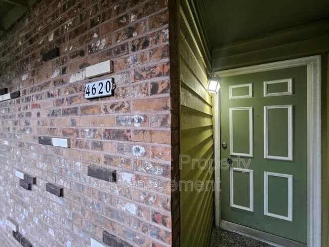 property at 4620 NE Broadway