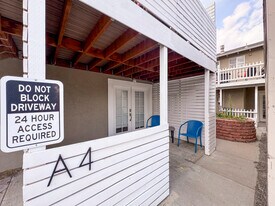 8367 S Reed St in Littleton, CO - Building Photo