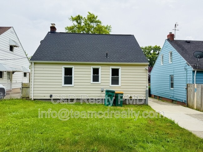 14423 Tokay Ave in Maple Heights, OH - Building Photo - Building Photo