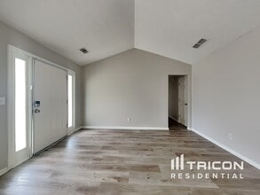 530 Saddle Shoals Dr in Lawrenceville, GA - Building Photo - Building Photo