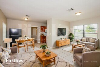 3010 NW 187th St in Miami Gardens, FL - Building Photo - Building Photo