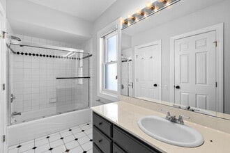 2725 N Magnolia Ave in Chicago, IL - Building Photo - Building Photo