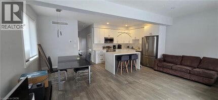 196 Sydney St S in Kitchener, ON - Building Photo - Building Photo