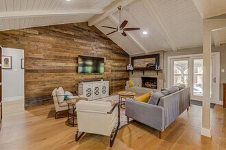 2713 Bryonhall Dr in Austin, TX - Building Photo - Building Photo