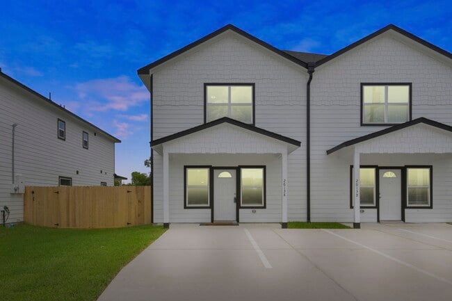 property at 2607 Randolph Rd