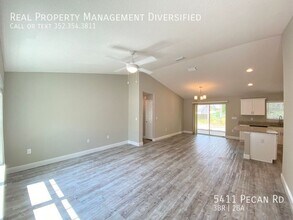 5411 Pecan Rd in Ocala, FL - Building Photo - Building Photo