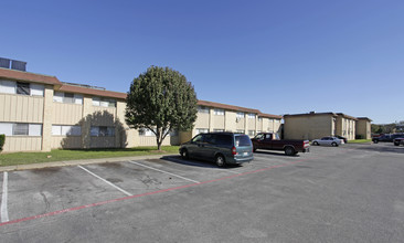 Concord House in Euless, TX - Building Photo - Building Photo