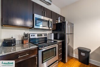 1820 E Broad St in Richmond, VA - Building Photo - Building Photo