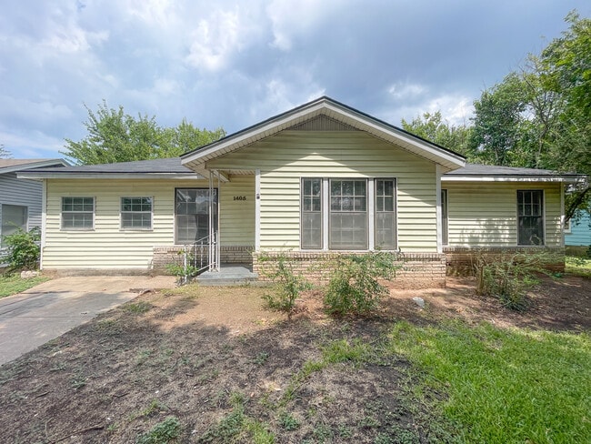 1405 Guthrie Dr