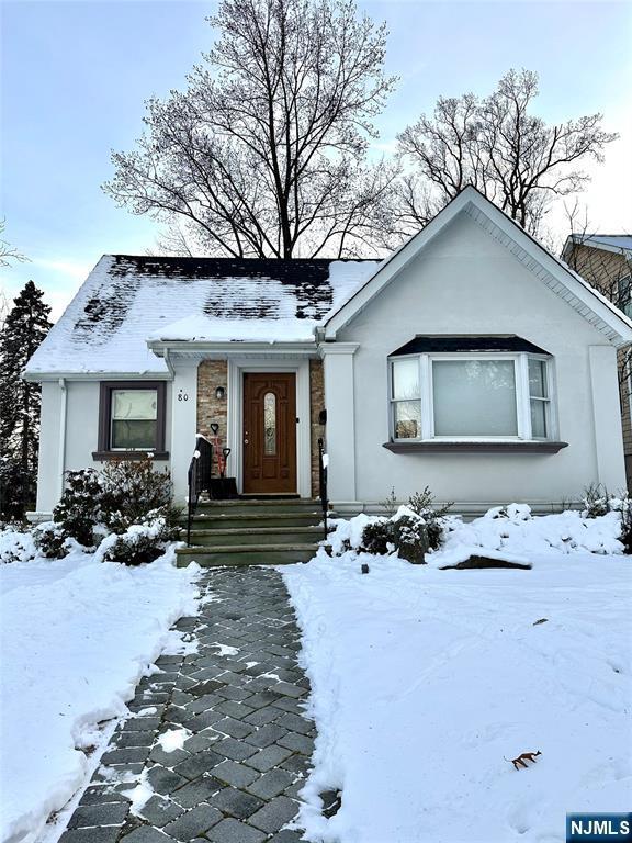 property at 80 Lexington Ave