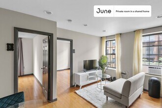 Private bedroom in 3 bed/1 bath Home in New York, NY - Building Photo - Building Photo