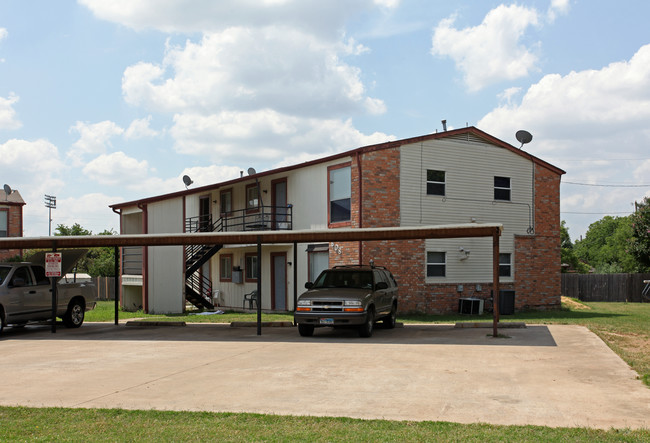 604-608 Walter Stephenson Rd in Midlothian, TX - Building Photo - Building Photo