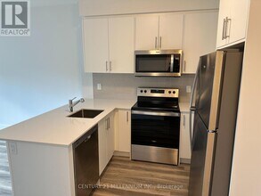 1100 Lackner Pl in Kitchener, ON - Building Photo - Building Photo