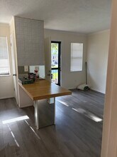 1081 SE Monterey Rd, Unit C26 in Stuart, FL - Building Photo - Building Photo