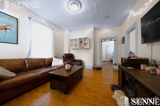 352 Norfolk St, Unit 1B in Cambridge, MA - Building Photo - Building Photo