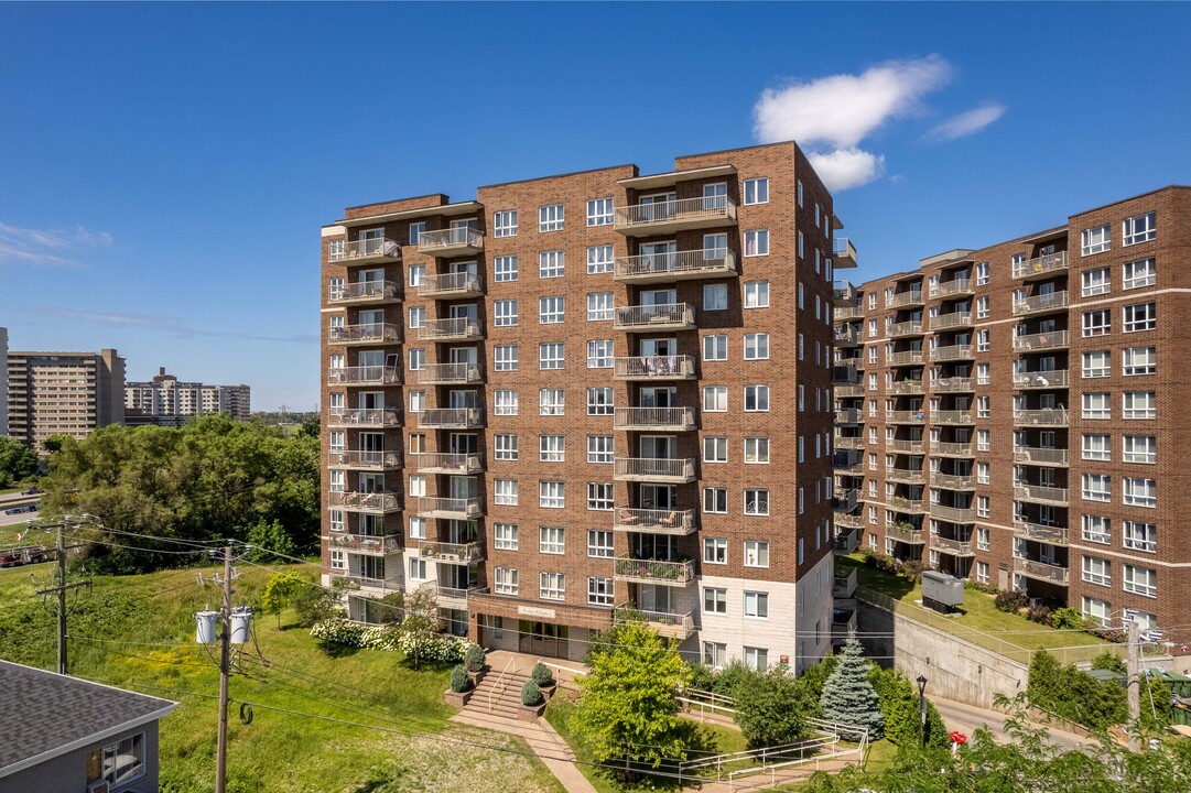 2110 Caroline-Béique in Montréal, QC - Building Photo