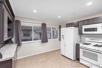 843 Lake Dr SE in Grand Rapids, MI - Building Photo - Building Photo