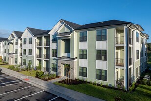 Evolve Grove Park in Fruitland Park, FL - Building Photo
