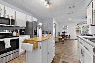 633 Laguna Dr in Garland, TX - Building Photo - Building Photo