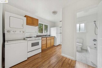 1226 Russell St in Berkeley, CA - Building Photo - Building Photo