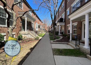 220 W Scott St in Chicago, IL - Building Photo - Building Photo