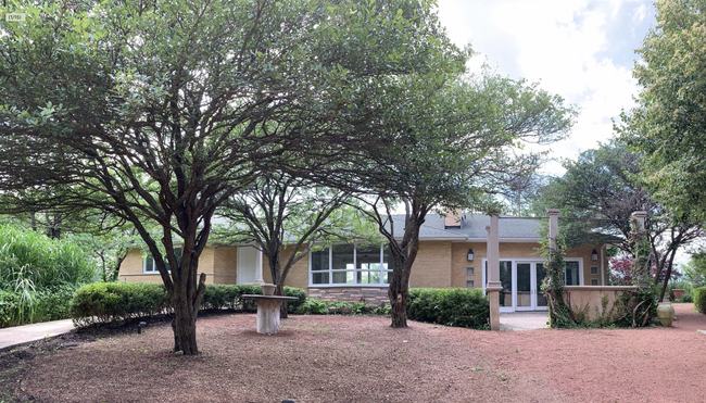 property at 11194 Bell Rd
