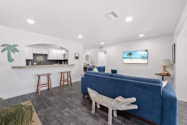 102 Deleon Rd in Cocoa Beach, FL - Building Photo - Building Photo