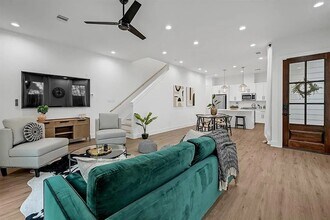 6814 Burkett St. in Houston, TX - Building Photo - Building Photo