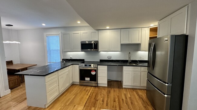 24 Farrington Ave, Unit 1 in Boston, MA - Building Photo - Building Photo
