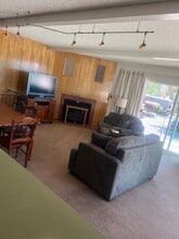709 Lakeview in South Lake Tahoe, CA - Foto de edificio - Building Photo