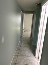 1203 Windy Ridge Dr in Brandon, FL - Building Photo - Building Photo